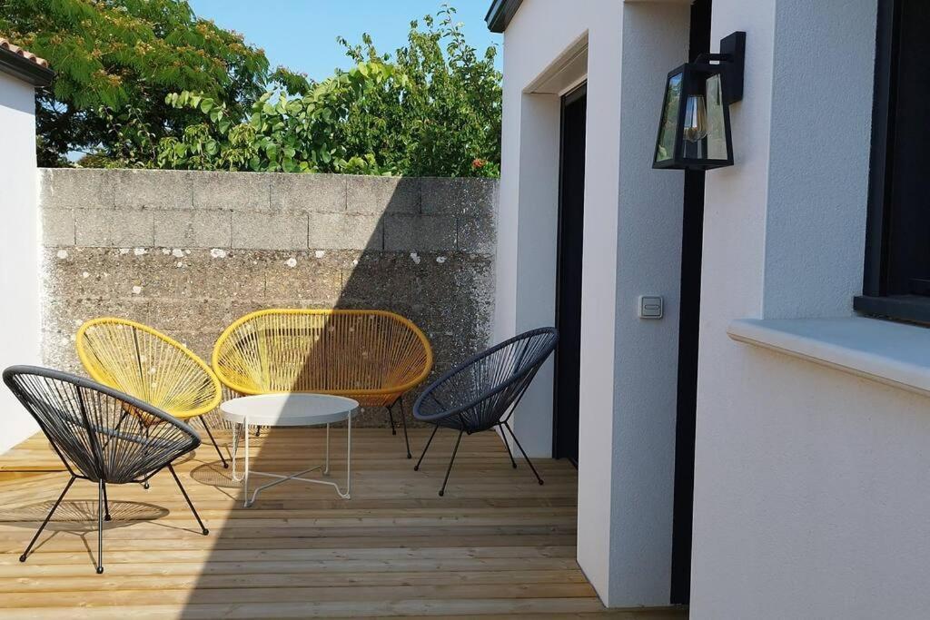 Maison 3 Chbres 3 Etoiles St Gilles X De Vie サン・ジル・クロワ・ド・ヴィ エクステリア 写真